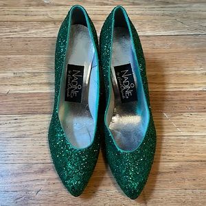 Vintage Green Glitter kitten heels!